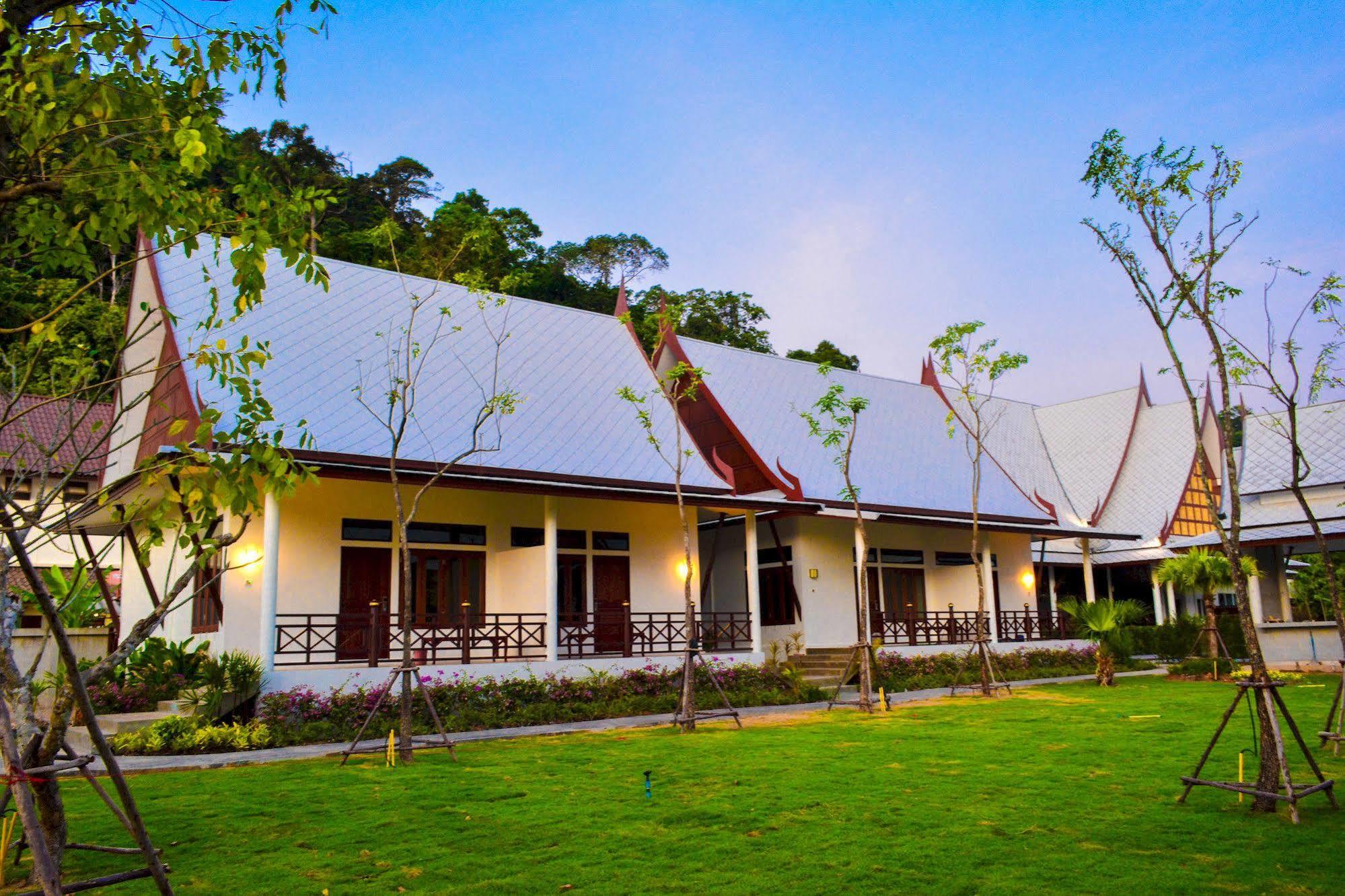 Bhu Tarn Koh Chang Resort & Spa Kültér fotó