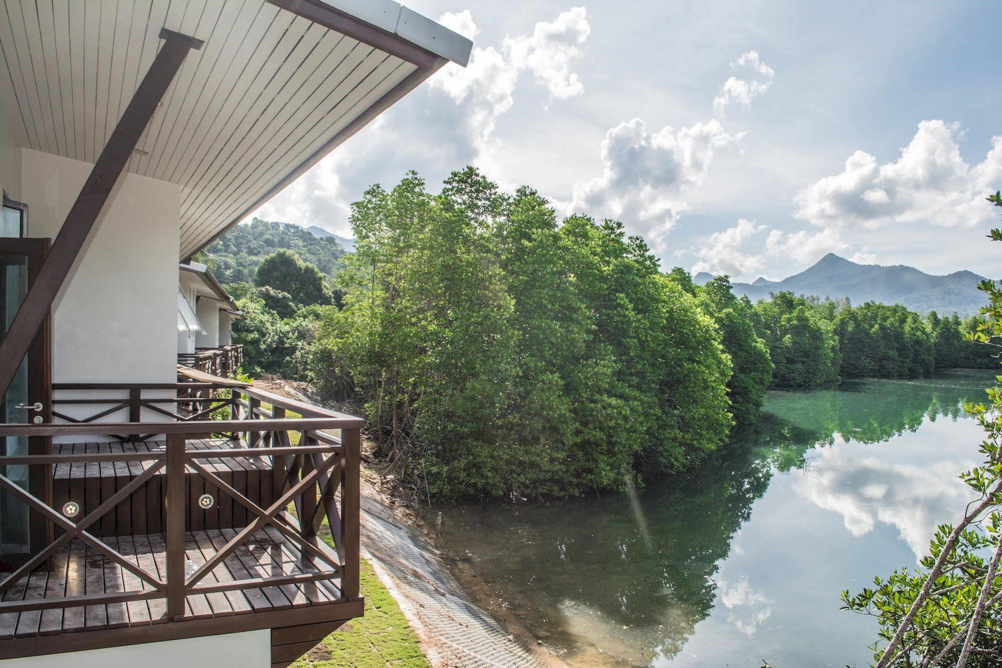 Bhu Tarn Koh Chang Resort & Spa Kültér fotó